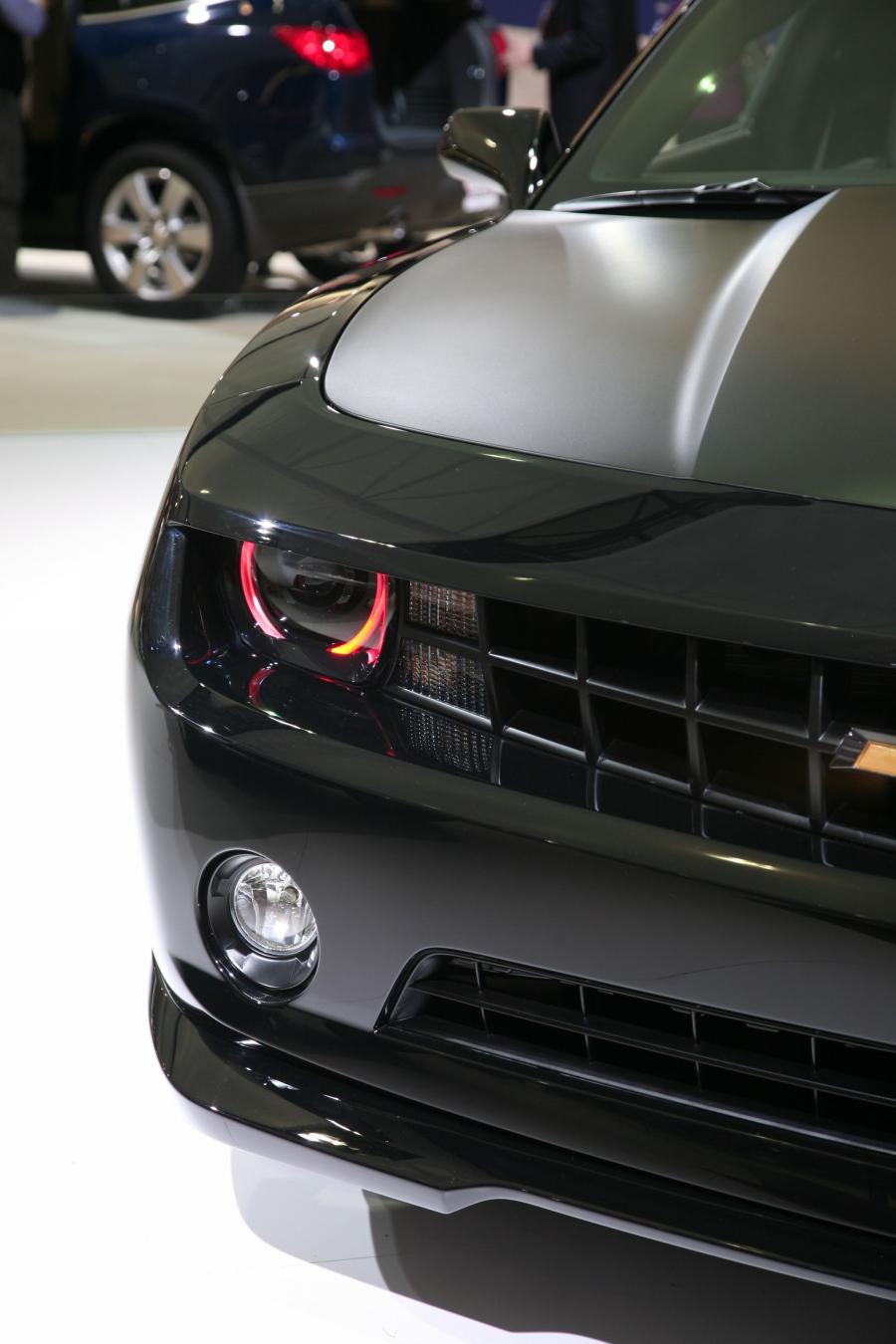  Chevrolet Camaro SS Black Edition 2009 года  (фото 10 из 15)